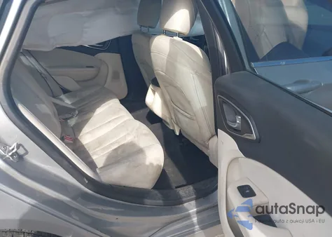 2015 Chrysler 200 Limited z USA, uszkodzony, nr VIN 1C3CCCAB7FN670683